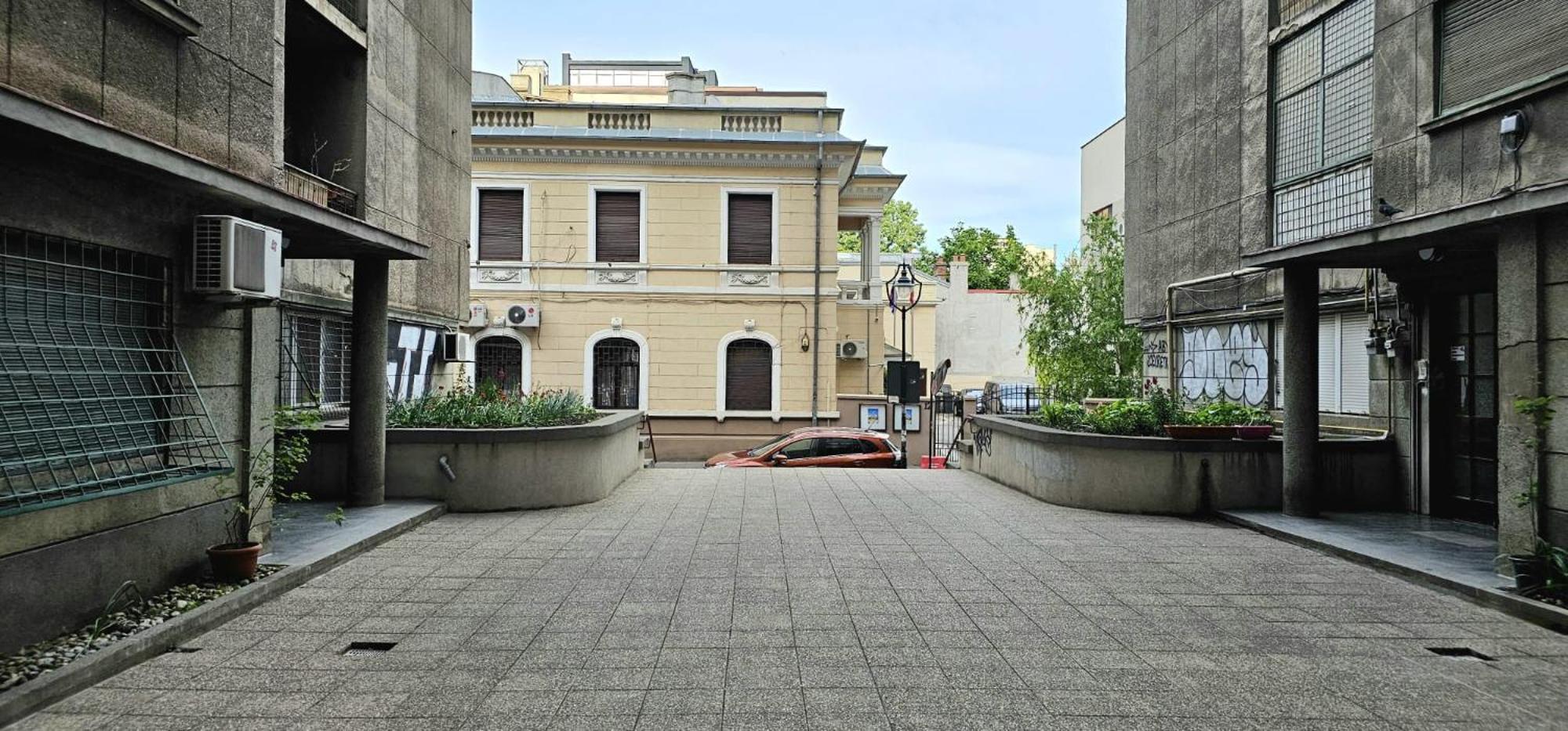 Tantra Studio 1 Conta Universitate Boekarest Buitenkant foto