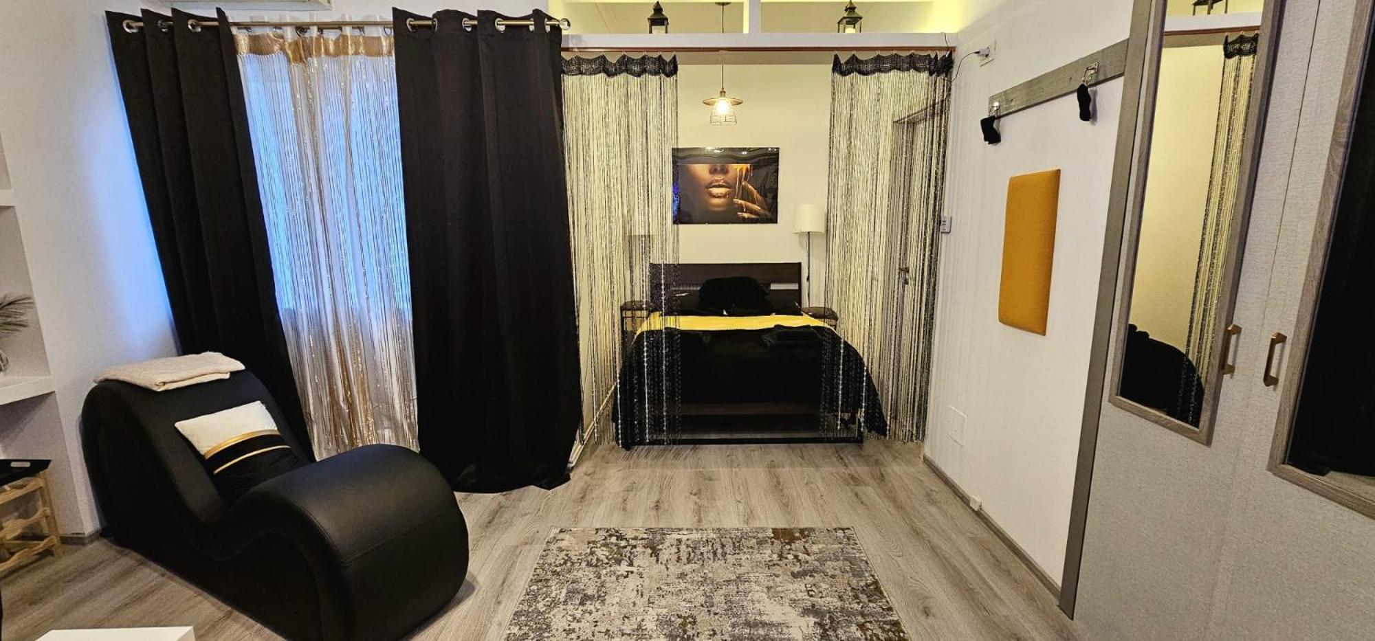 Tantra Studio 1 Conta Universitate Boekarest Buitenkant foto